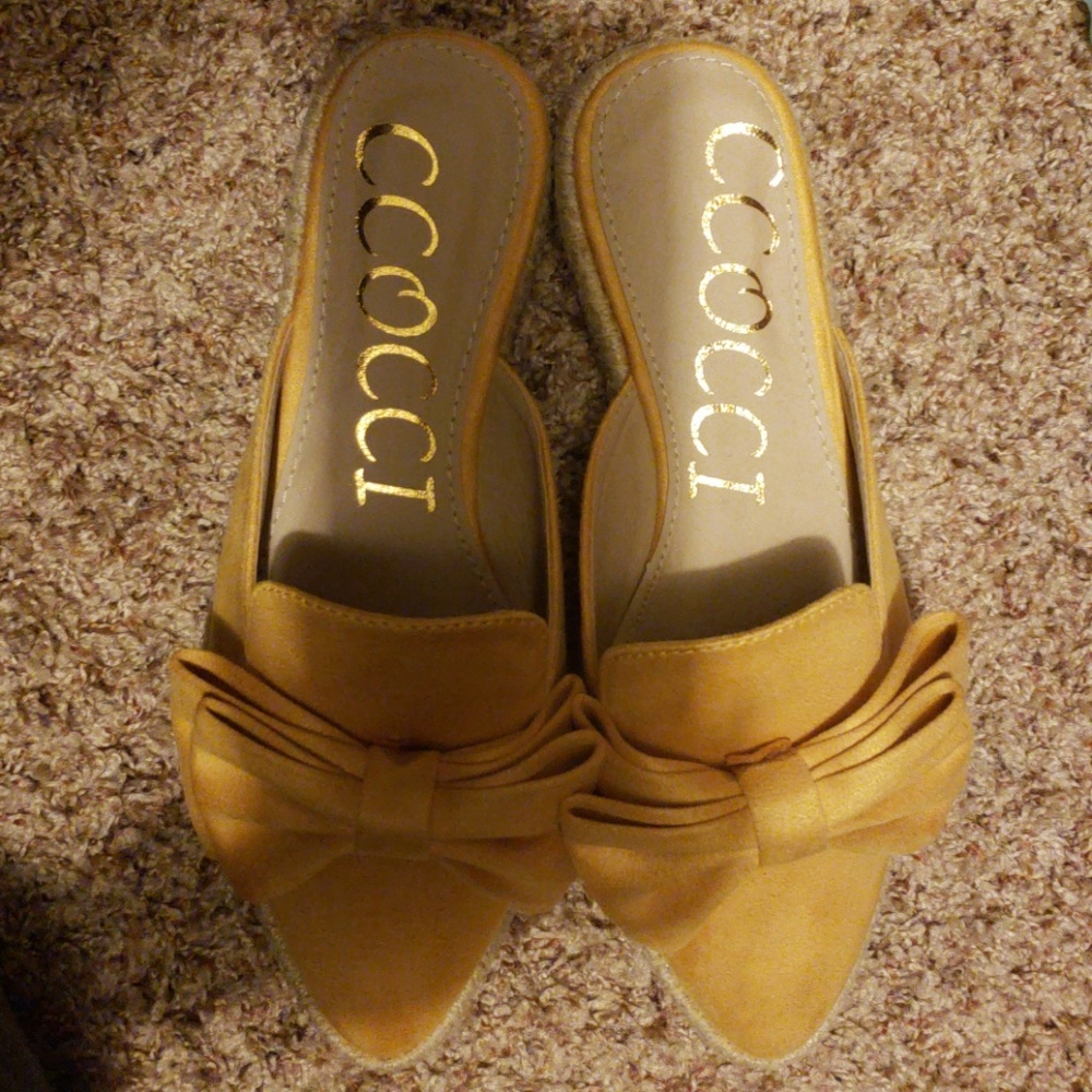 Shoes with Bow